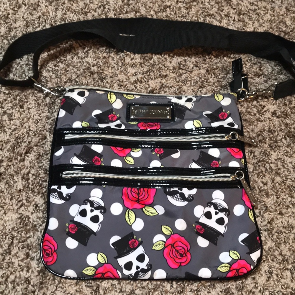 Betsey Johnson crossbody purse
